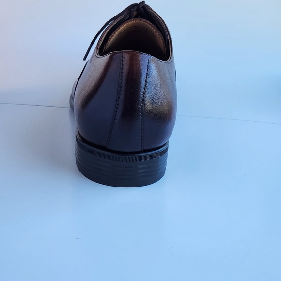 Warfield & Grand Men's Shoe Leather Brown Lace Dress Shoe - Picture 2 of 6